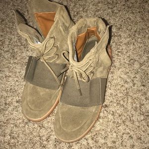 Yeezy 750 Chocolate Brown